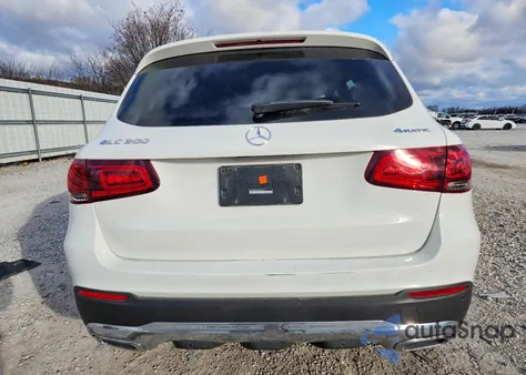 2022 Mercedes-Benz Glc 300 4Matic z USA, uszkodzony, nr VIN W1N0G8EB7NV334517